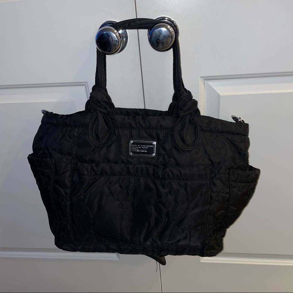 MARC JACOBS DIAPER BAG BLACK